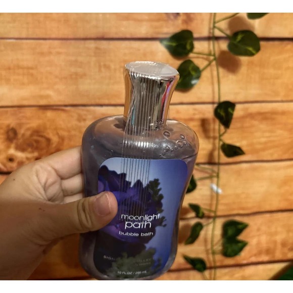 Bath & Body Works MOONLIGHT PATH Bubble Bath 10 oz 295 ml  NEW NWOB - Picture 1 of 5
